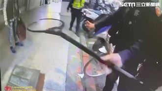 他不滿開單太慢亮刀　警持月牙棒壓制逮捕