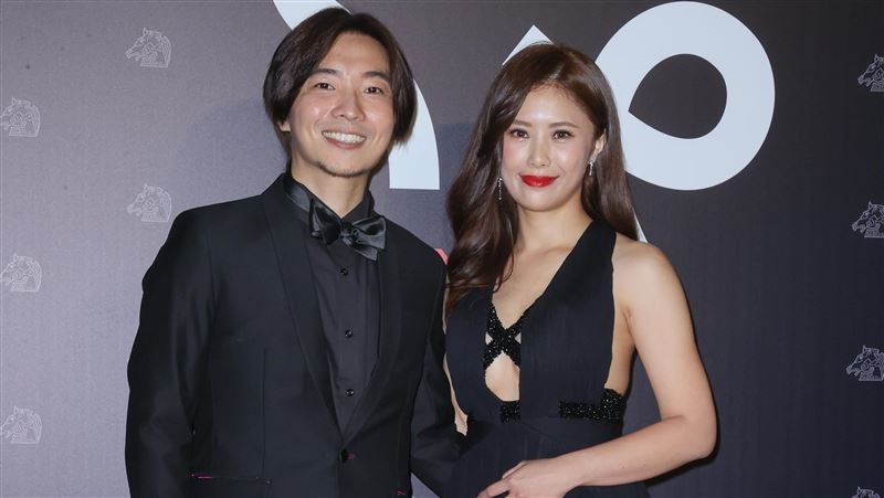 美女主播胸前兩條線遮不住　激露豐滿上圍