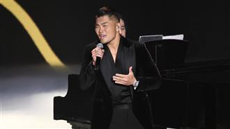 李玖哲開唱緬懷已故影人　PTT網友哭一片