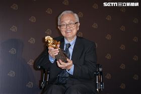 92歲導演賴成英獲得終身成就獎。（圖／ 記者楊澍、邱榮吉攝影）