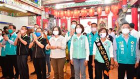 蔡英文批藍「持香跟拜」369敬老金  吳為杰：國民黨應道歉