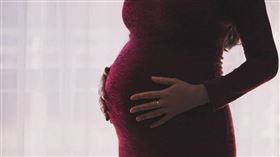 女子懷孕後會有諸多不便，最需要另一半的幫忙與體諒。（示意圖／Pixabay）