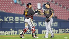 ▲劉江南（左）、高祐錫。（資料照／取自LG雙子FB）