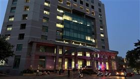 台南,台南應用科技大學,墜樓,男大生,圖書館,命危