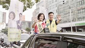 高市議員前金、新興與苓雅區選情激烈，立委趙天麟今再次陪同湯詠瑜車隊掃街拜票，並認為大高雄民進黨議員選舉要「全壘打」，湯詠瑜就是關鍵的一席，呼籲選民予以支持。