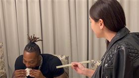 魔獸與李晶晶（圖／翻攝自Crystal Lee 李晶晶臉書）