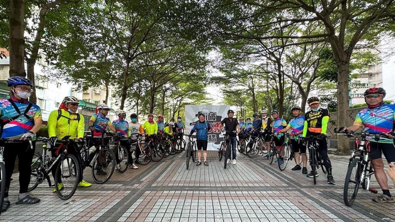 曾進益百里競騎  吳琪銘張清芳力拚最後席