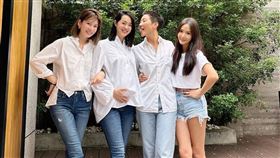 時尚雜誌VOGUE總編孫怡（右二）結婚了，Melody（左）開心曬照。（圖／翻攝自Melody IG）