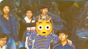 挺18歲公民權！王世堅曬開朗少年照　網驚「太可愛」：這不是12歲？（圖／翻攝自王世堅臉書）