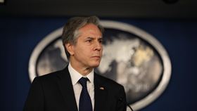 馬斯克買推特引中國干預憂慮  美：重視言論自由全球首富馬斯克日前入主推特，外界擔心中國恐拿特斯拉當籌碼，干涉推特言論。對此，美國國務卿布林肯3日強調，美方相當重視言論自由，也非常關切中國濫用科技進行言論審查的作為。中央社記者徐薇婷華盛頓攝  111年5月4日