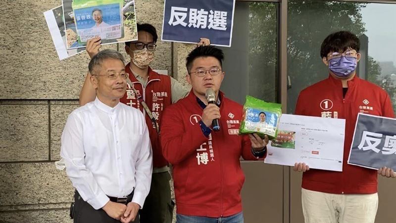 張善政團隊疑發放55元快煮麵！遭告發賄選