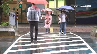 雨傘要帶！雨彈炸3天　北東部投票日溼涼