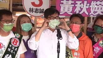 陳其邁秀「愛心連續技」　柯志恩拚蛋黃區