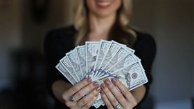 賺錢/財運/好運/運勢/中獎/發財/（圖／Pixabay）