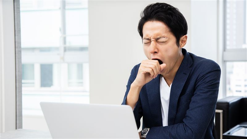睡不著數羊也沒用？醫曝睡前別做這3件事