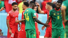 世足賽瑞士（紅衣）後防幾乎完美，圖／路透社／達志影像