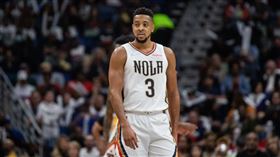 ▲鵜鶘陣中麥考倫（CJ McCollum）觸發健康安全協議，下一戰對灰熊將無法上場。（資料圖／翻攝自鵜鶘推特）