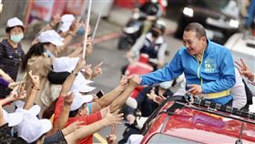 侯友宜車隊掃街。（圖／侯友宜選舉辦公室提供）