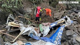新竹縣尖石鄉錦屏溪溫泉發生土石崩落意外。（圖／翻攝畫面）