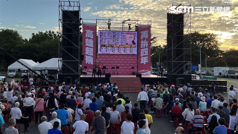 直擊／陳其邁票數領先　支持者等著迎勝利