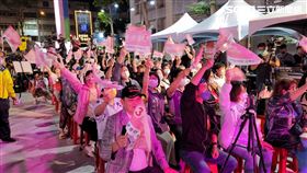 盧秀燕，競選總部，開票，支持者(圖／記者潘靚緯拍攝)