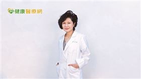 陳嬰華教授提到，不論是傳統開胸還是經導管主動脈瓣膜植入術，術前都需經過電腦斷層審慎評估，確認患者血管狀態。