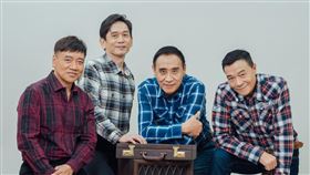 由施孝榮領軍，偕同殷正洋、李明德、王瑞瑜所組成的民歌小隊-「Uncle Encore」大叔團。（圖／上行詩音樂提供）