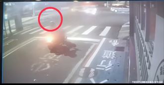 驚悚畫面曝光！無照少年撞飛女調酒師奪命