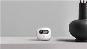 OVO今（28）天宣布發表年度新機「小蘋果」智慧投影機U1。（圖／品牌提供）