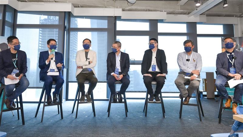 大逆風時代企業永續心法　以 AI 數據為師