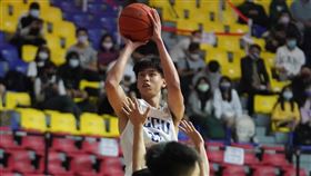 政治大學吳志鍇拿下11分。（圖／大專體總提供）