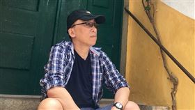 ▲作家苦苓近期宣布因憂鬱症而停工。（圖／翻攝自苦苓社群）