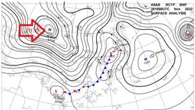 冷空氣傍晚來襲！鄭明典曬出「1關鍵數字」　大魔王在後面（圖／翻攝自鄭明典臉書）