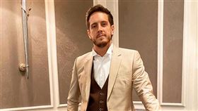 美籍男星賈斯汀憑藉《二分之一強》節目打開知名度。（圖／翻攝自賈斯汀臉書）