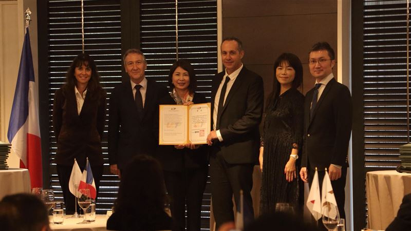 聘法國氣泡酒大師　城市大學開啟餐酒課程