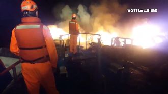 危險！澎湖漁船狂燒竄黑煙　5船員驚險逃