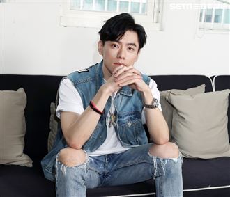 李程彬三立新聞網專訪。（記者邱榮吉/攝影）