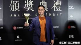 ▲2022中華職棒頒獎典禮，味全龍林智勝拿下最佳指定打擊獎。（圖／記者劉彥池攝影）