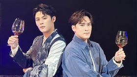 陳奕、沈建宏與導演郝心翔出席新戲《男公館》記者會。（圖／達騰娛樂提供）
