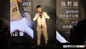 ▲2022中華職棒頒獎典禮，中信兄弟投手吳哲源拿下最佳進步獎。（圖／記者劉彥池攝影）