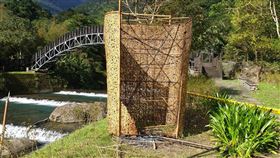 新北市，烏來，藝術作品，背簍