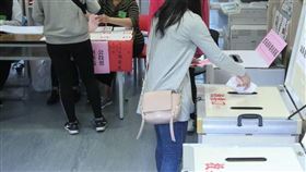 九合一選舉,投票,公投,投票日,排隊（圖／記者邱榮吉攝影）