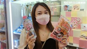 「台灣高鐵與卡娜赫拉的小動物」聯名草莓點心即日起甜蜜上市。（圖／記者戴玉翔攝影）