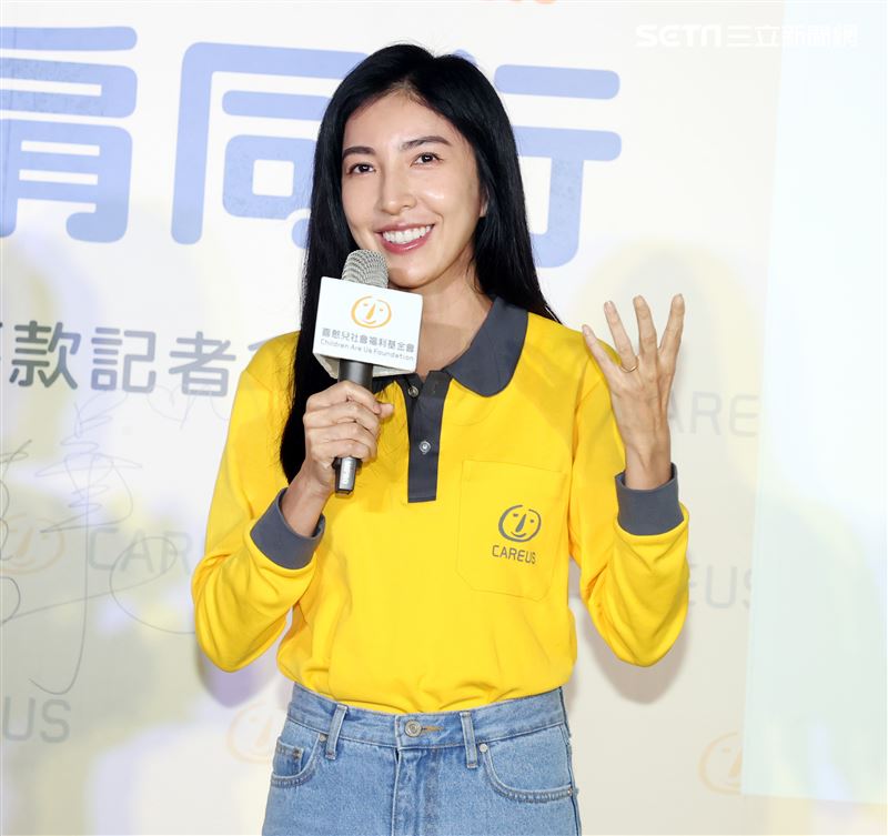 楊謹華出席喜憨兒公益活動。（記者邱榮吉/攝影）