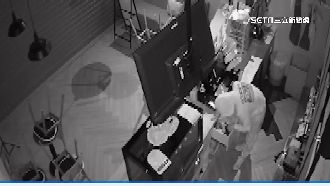 假應徵熟悉店家！躲倉庫等打烊搜刮收銀機