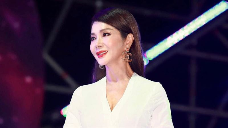 陳美鳳備戰除夕表演　素顏排練照狀態超好