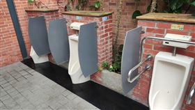 男廁,隔板,草叢,施肥,便斗