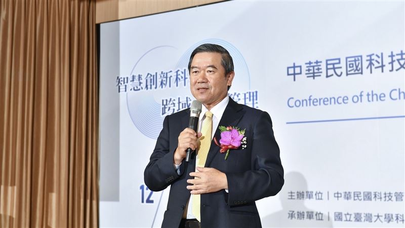 佳世達董座陳其宏奪「科技管理」最高殊榮