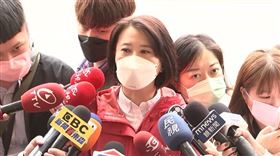 王鴻薇、吳怡儂參加民權國小校慶