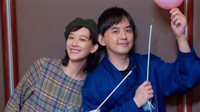 藝人孟耿如（左一）和黃子佼（右一）今年5月寶貝女兒「黃玉米」平安出生。（圖／翻攝孟耿如臉書）